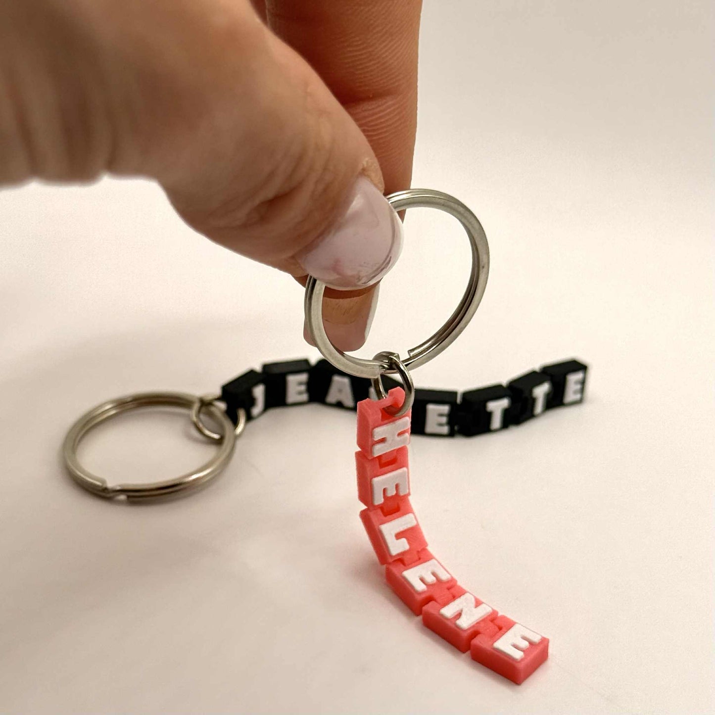 Personlig nøkkelring med navn V3