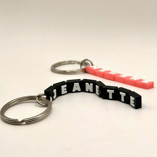 Personlig nøkkelring med navn V3