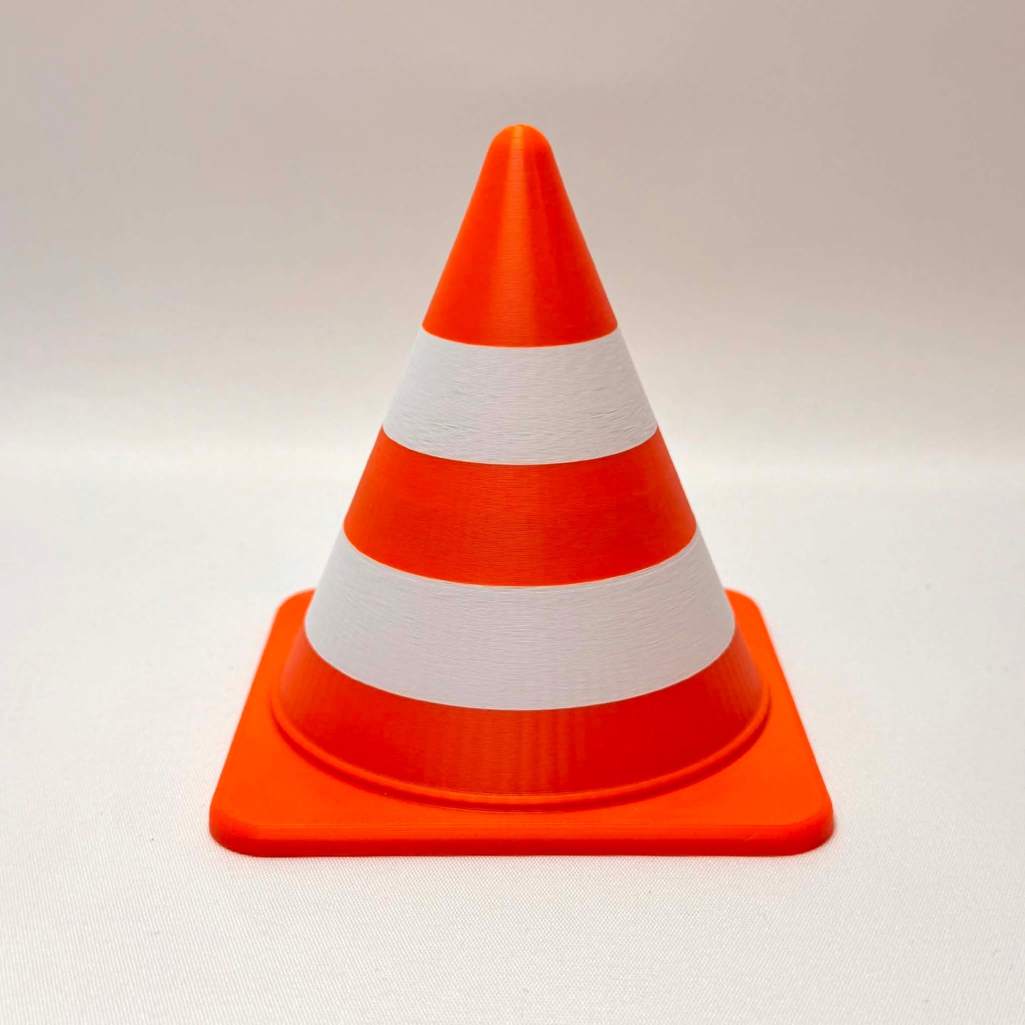 Hengerkuledeksel – Trafikkjegle