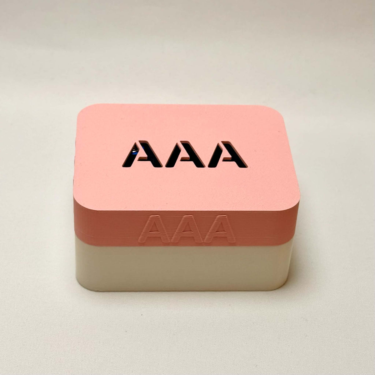 Batteriboks for AA og AAA