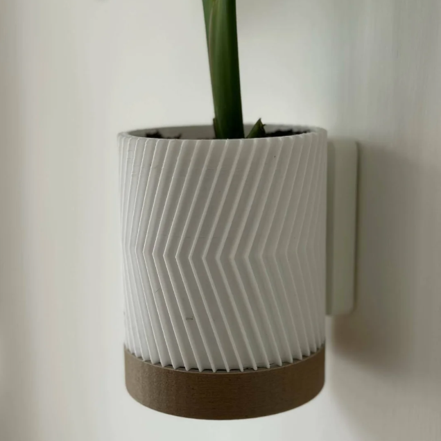 JUMBO WALL PLANTER