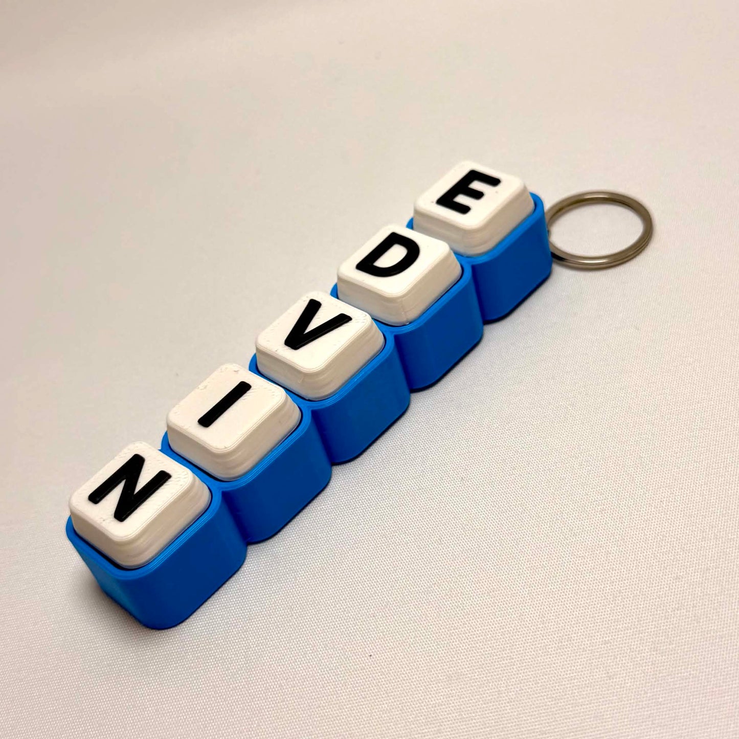 Personlig Klikkebrikke med navn